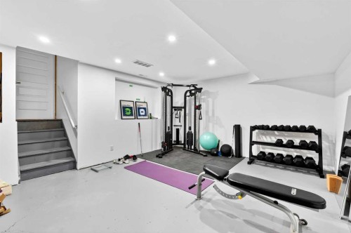 263 Shawmeadows Road Sw, Calgary, AB - Indoor