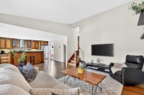 263 Shawmeadows Road Sw, Calgary, AB - Indoor Photo Showing Living Room