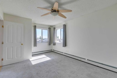 301-7301 Valleyview Park Se, Calgary, AB - Indoor Photo Showing Other Room
