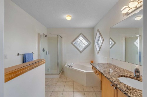 133 Everwoods Close Sw, Calgary, AB - Indoor Photo Showing Bathroom