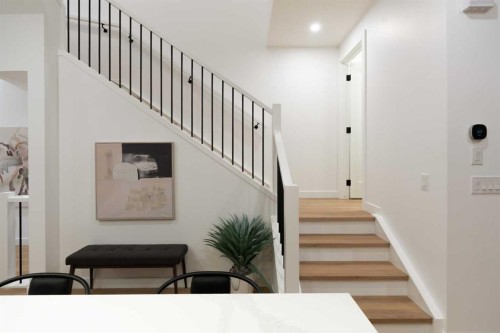 2-8916 33 Avenue, Calgary, AB - Indoor Photo Showing Other Room