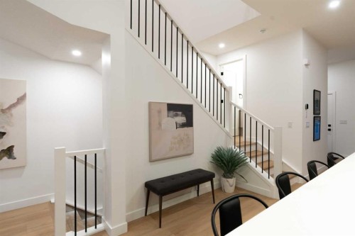 2-8916 33 Avenue, Calgary, AB - Indoor Photo Showing Other Room