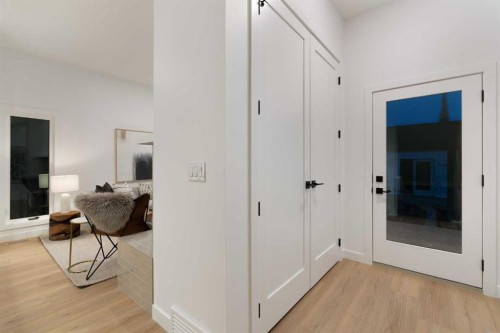 2-8916 33 Avenue, Calgary, AB - Indoor Photo Showing Other Room