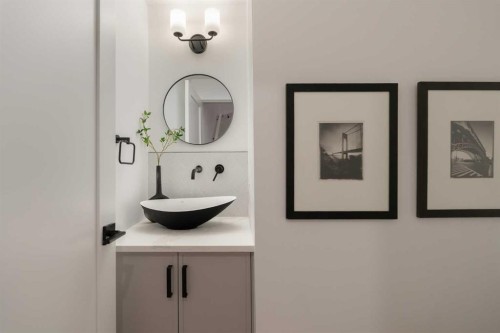 2-8916 33 Avenue, Calgary, AB - Indoor Photo Showing Other Room