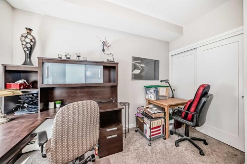 402-30 Shawnee Common Sw, Calgary, AB - Indoor Photo Showing Office