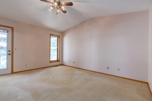420 Hawkview Manor Circle Nw, Calgary, AB - Indoor Photo Showing Other Room