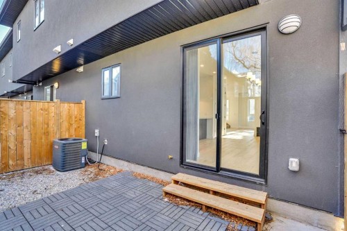 402 26 Avenue Nw, Calgary, AB - Outdoor With Exterior