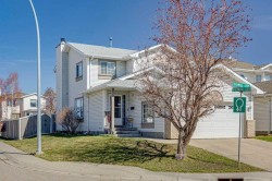 3 Riverwood Court SE Calgary, AB T2C 4E9