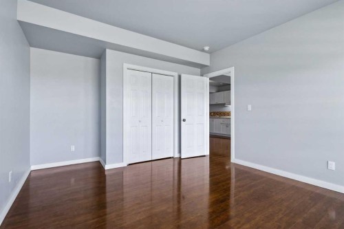 48 Evansfield Manor Nw, Calgary, AB - Indoor Photo Showing Other Room