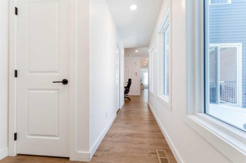 76 Lucas Boulevard Nw, Calgary, AB - Indoor Photo Showing Other Room