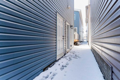 76 Lucas Boulevard Nw, Calgary, AB - Outdoor