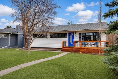 26 Galway Crescent Sw, Calgary, AB - Outdoor With Deck Patio Veranda