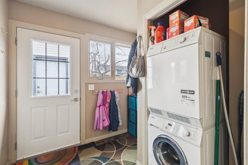 26 Galway Crescent Sw, Calgary, AB - Indoor Photo Showing Laundry Room