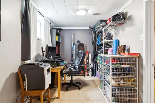 26 Galway Crescent Sw, Calgary, AB - Indoor