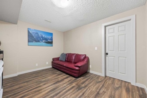 16 Cranarch Grove Se, Calgary, AB - Indoor