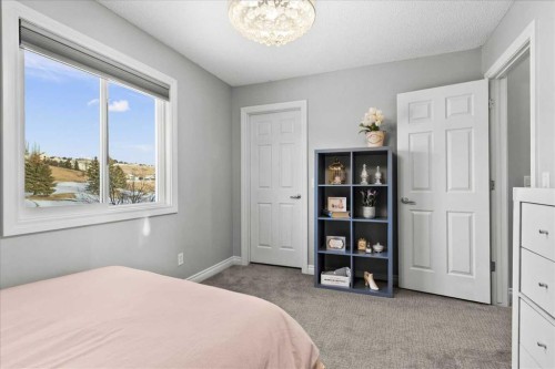 255 Gleneagles View, Cochrane, AB 