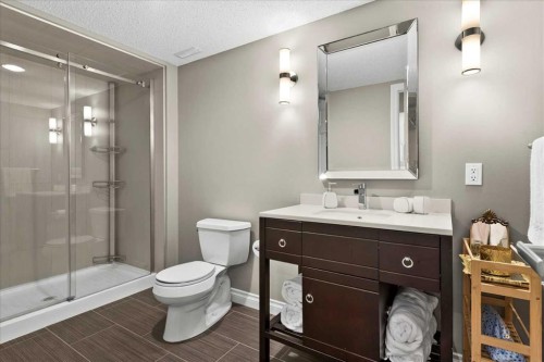 255 Gleneagles View, Cochrane, AB 