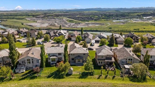 255 Gleneagles View, Cochrane, AB 
