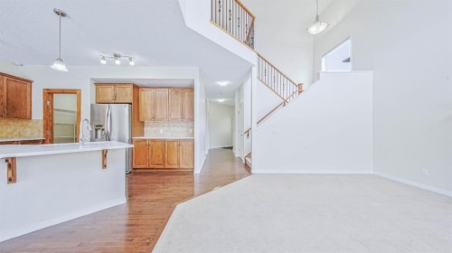 393 Windermere Drive, Chestermere, AB - Indoor Photo Showing Kitchen