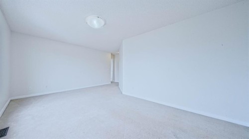 393 Windermere Drive, Chestermere, AB - Indoor Photo Showing Other Room