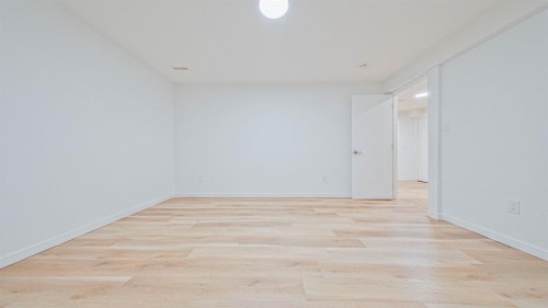 393 Windermere Drive, Chestermere, AB - Indoor Photo Showing Other Room