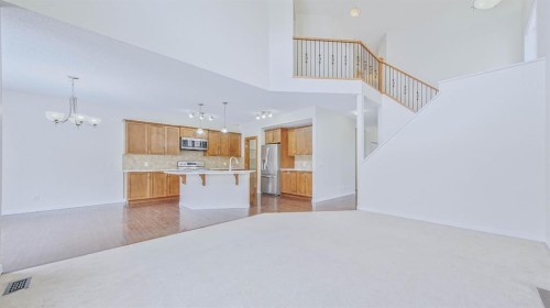 393 Windermere Drive, Chestermere, AB - Indoor Photo Showing Kitchen