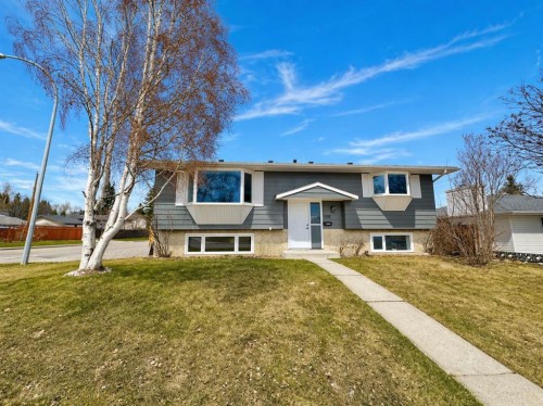 198 Silver Brook Road Nw, Calgary, AB - Outdoor
