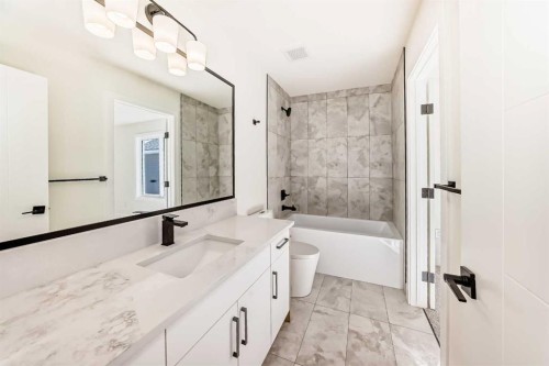 379 Rivercrest Road, Cochrane, AB - Indoor Photo Showing Bathroom