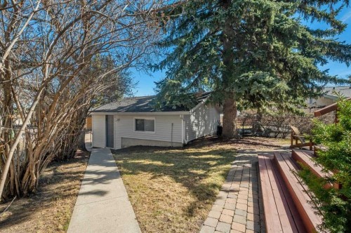 20 Brampton Crescent Sw, Calgary, AB - Outdoor
