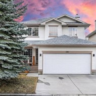 280 Mt Selkirk Close SE Calgary, AB T2Z 2P7