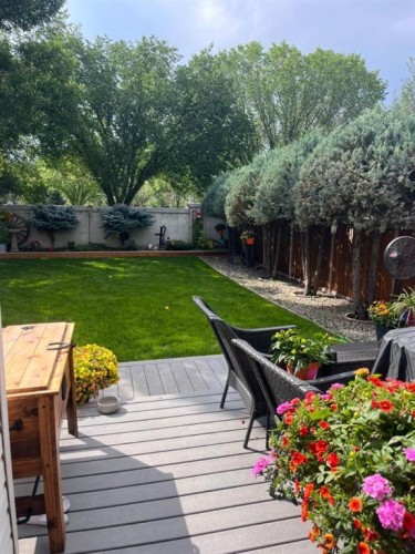 280 Mt Selkirk Close Se, Calgary, AB - Outdoor With Deck Patio Veranda