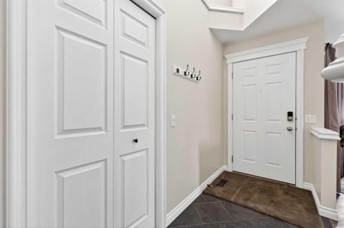 280 Mt Selkirk Close Se, Calgary, AB - Indoor Photo Showing Other Room