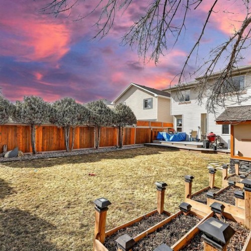 280 Mt Selkirk Close Se, Calgary, AB - Outdoor