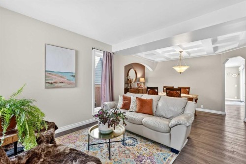 280 Mt Selkirk Close Se, Calgary, AB - Indoor Photo Showing Living Room