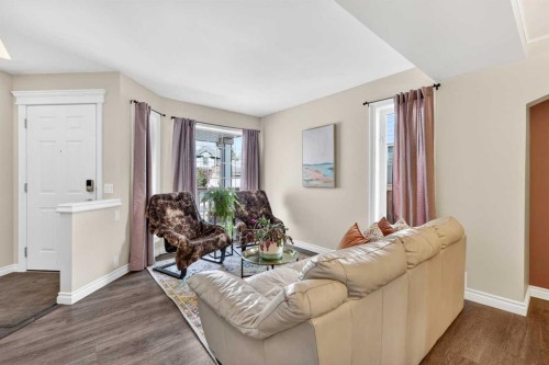 280 Mt Selkirk Close Se, Calgary, AB - Indoor Photo Showing Living Room