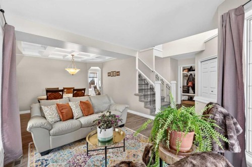 280 Mt Selkirk Close Se, Calgary, AB - Indoor Photo Showing Living Room