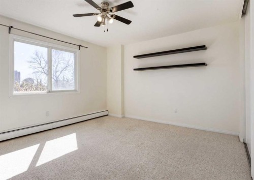 607-8948 Elbow Drive Sw, Calgary, AB - Indoor Photo Showing Other Room