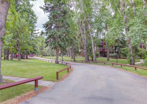 607-8948 Elbow Drive Sw, Calgary, AB - Outdoor