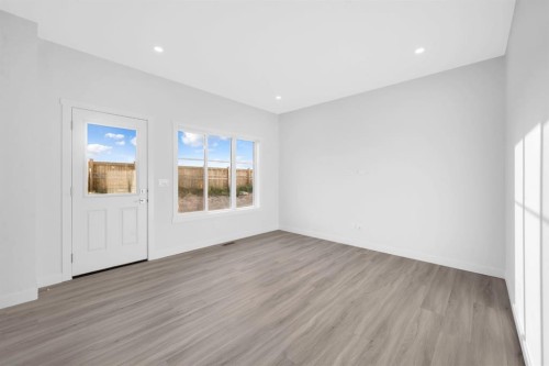 119 Homestead Common Ne, Calgary, AB - Indoor Photo Showing Other Room