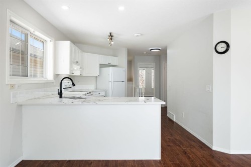 95 Coventry Road Ne, Calgary, AB - Indoor Photo Showing Kitchen