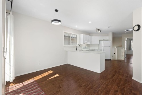 95 Coventry Road Ne, Calgary, AB - Indoor Photo Showing Kitchen