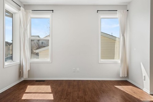 95 Coventry Road Ne, Calgary, AB - Indoor Photo Showing Other Room