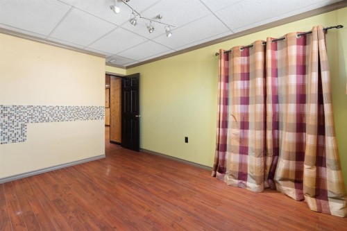 95 Coventry Road Ne, Calgary, AB - Indoor