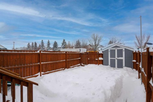 6 Green Meadow Crescent, Strathmore, AB - Outdoor