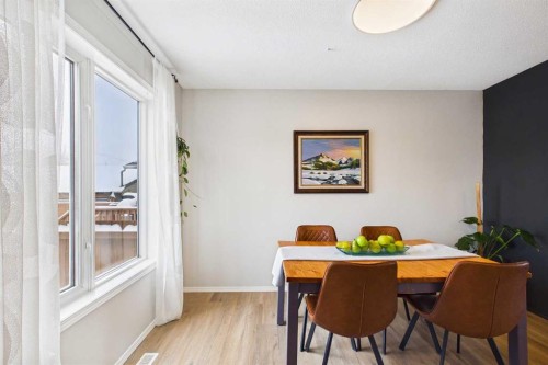 6 Green Meadow Crescent, Strathmore, AB - Indoor Photo Showing Dining Room