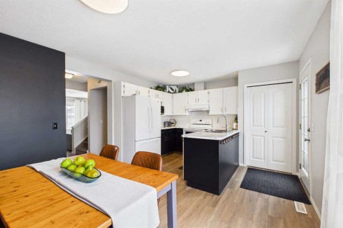 6 Green Meadow Crescent, Strathmore, AB - Indoor