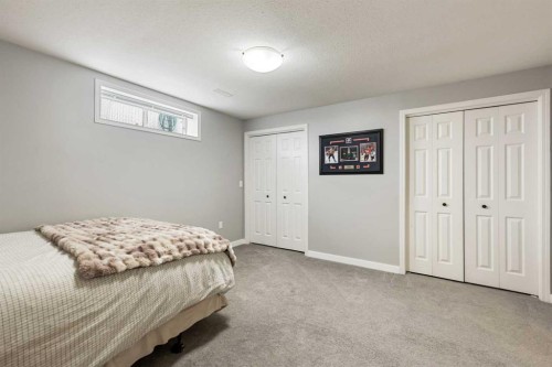 11 Strathmore Lakes Crescent, Strathmore, AB - Indoor Photo Showing Bedroom