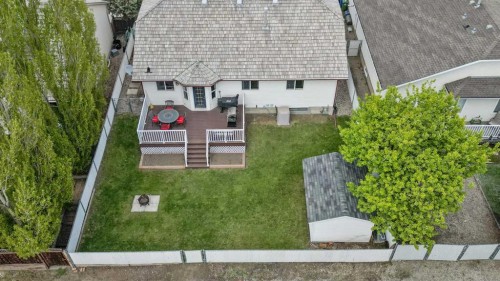 11 Strathmore Lakes Crescent, Strathmore, AB - Outdoor