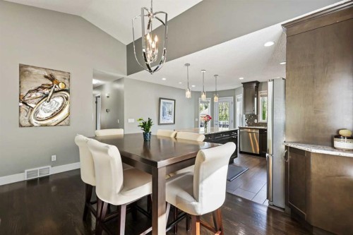 11 Strathmore Lakes Crescent, Strathmore, AB - Indoor Photo Showing Dining Room
