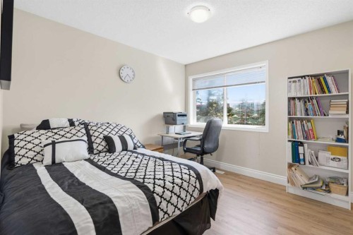 55 Cedarview Mews Sw, Calgary, AB - Indoor Photo Showing Bedroom
